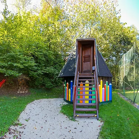 Hotel & Wellness Lesanka 3*